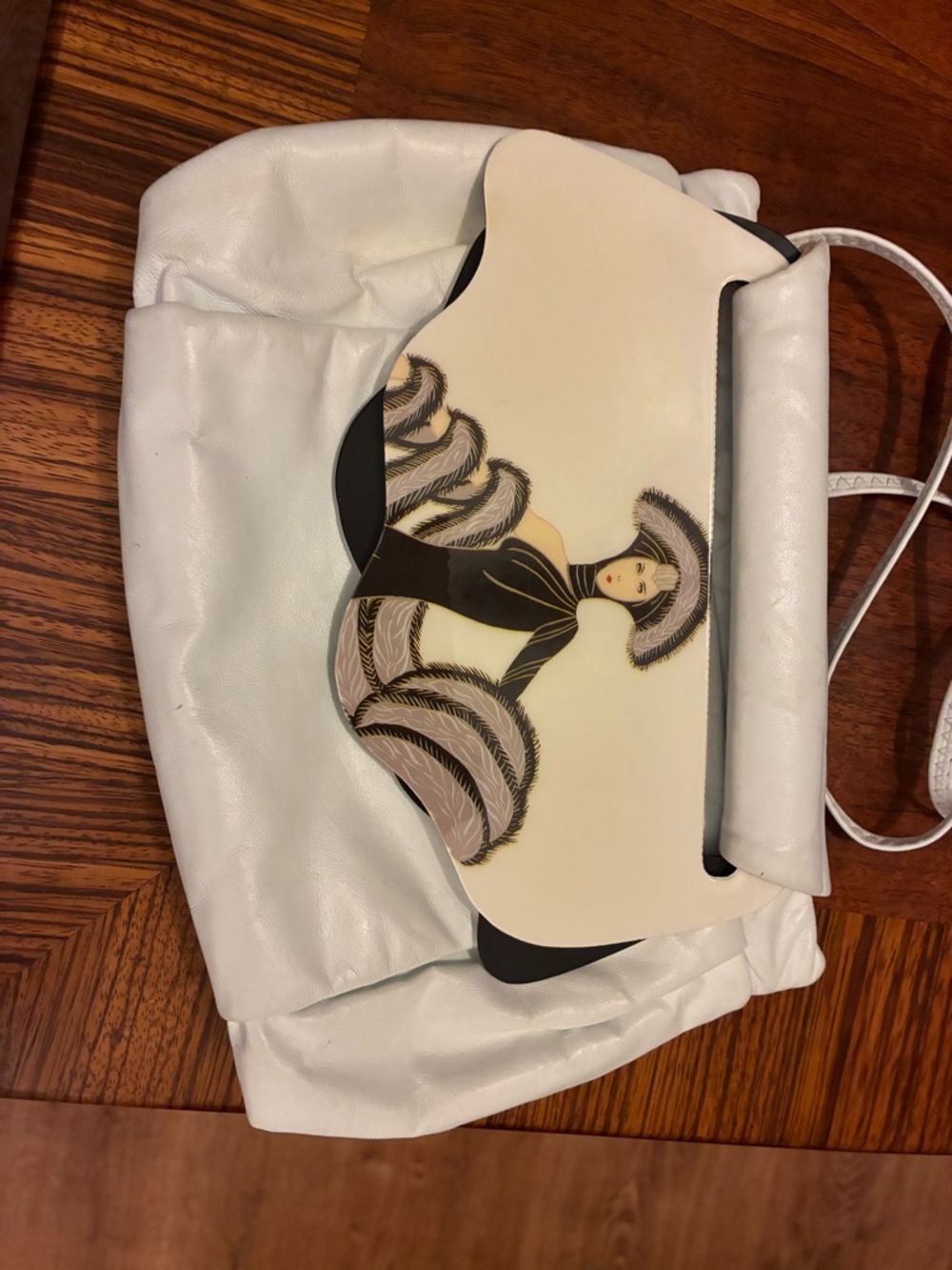 NWOT Patricia Smith Vintage White Leather Moon Bag with Illustrated Flap - Picture 6 of 6